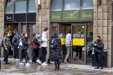 harrods staff entrance